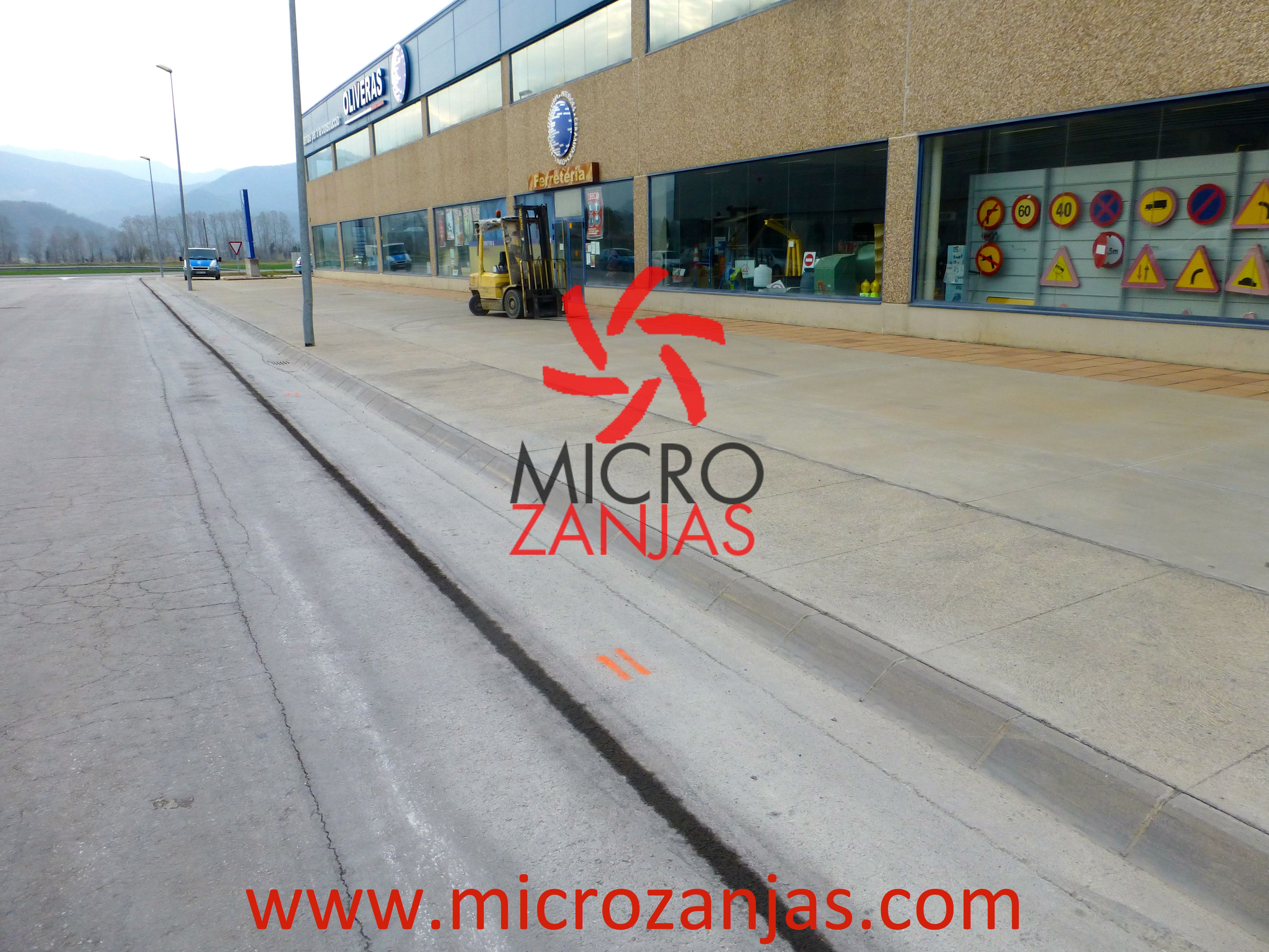 Trabajos de microzanjado e instalación de microductos