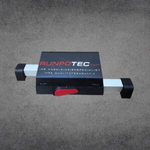 PIES EXTRAIBLES Y COMPARTIMENTO PARA ACCESORIOS (1 UD)